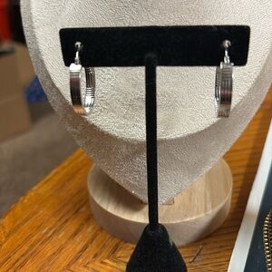 14K white gold hoop earrings